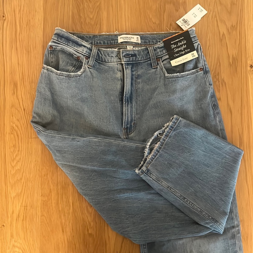 NWT Abercrombie & Fitch Curve Love Ankle Straight Ultra High Rise 30 L / 10 L